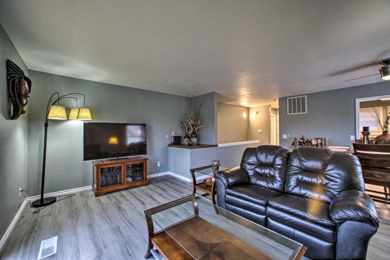 Renovated Lakefront Escape With Private Dock And Deck! Bella Vista Esterno foto