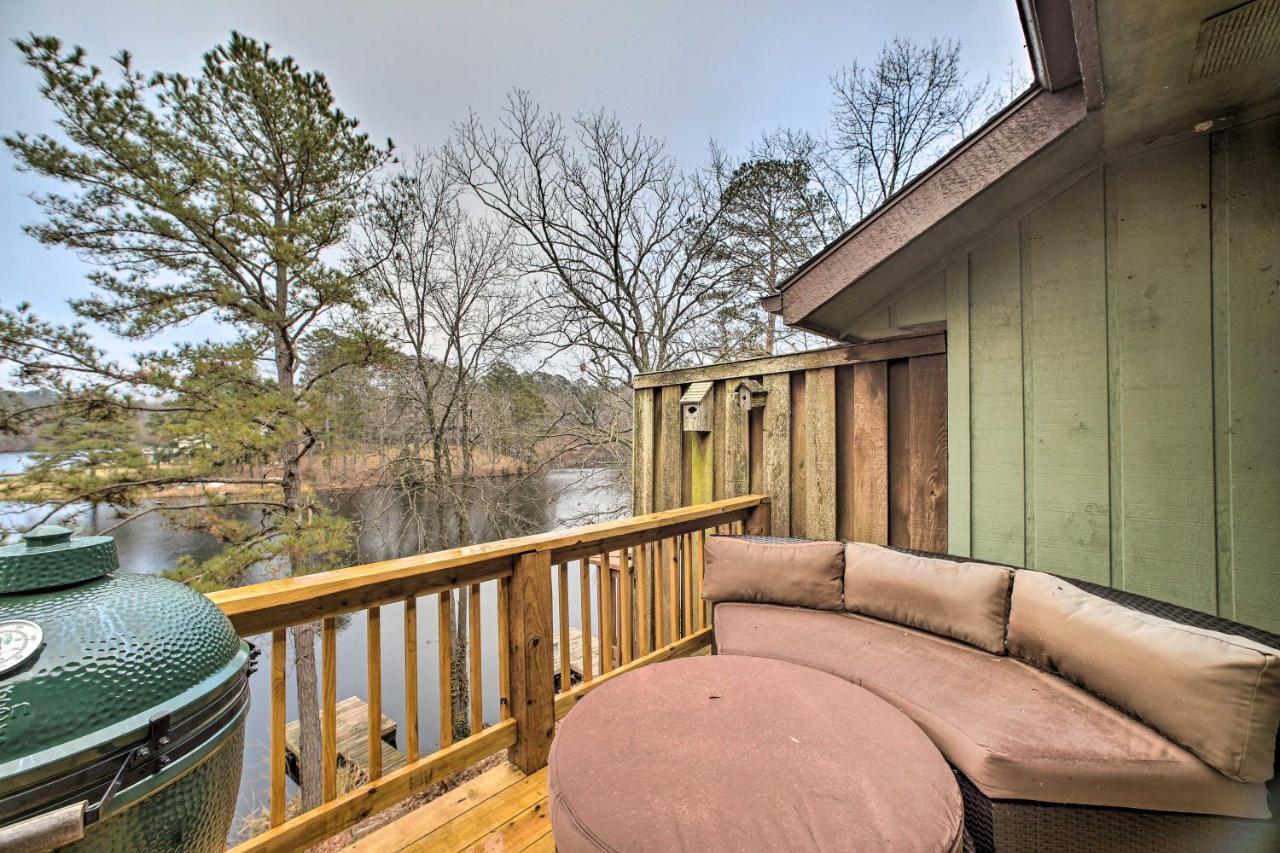 Renovated Lakefront Escape With Private Dock And Deck! Bella Vista Esterno foto