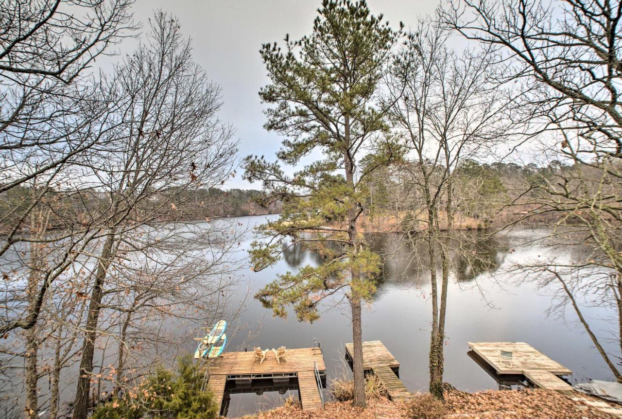 Renovated Lakefront Escape With Private Dock And Deck! Bella Vista Esterno foto