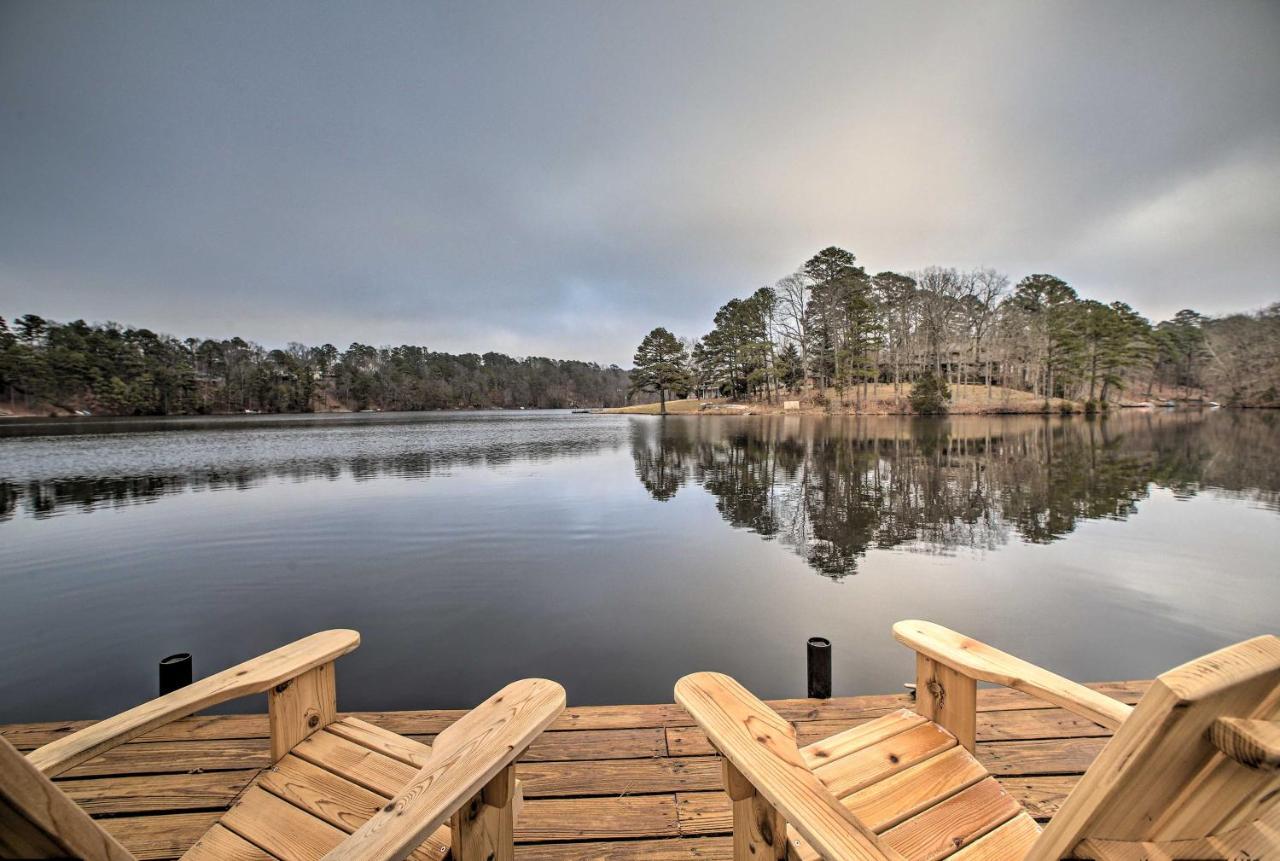 Renovated Lakefront Escape With Private Dock And Deck! Bella Vista Esterno foto